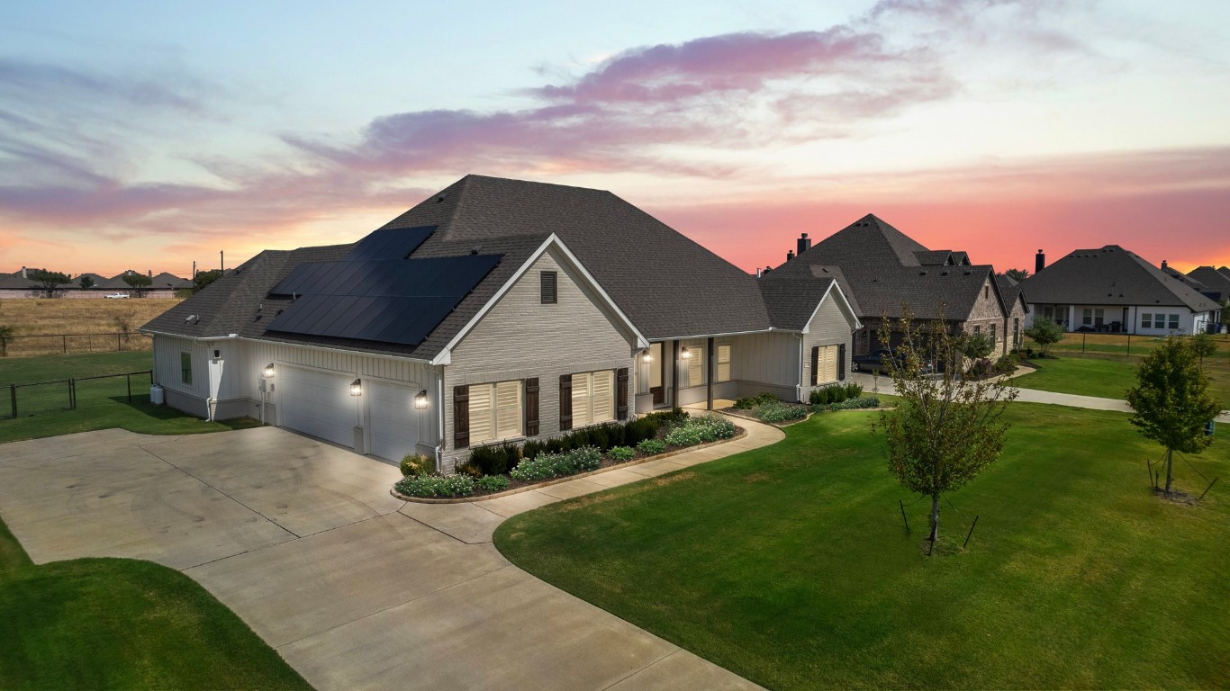 1214 Denton Creek Drive Justin TX 76247