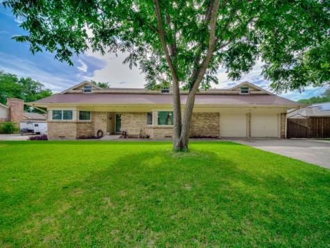 4321 Woodlake Drive Lake Worth TX 76135