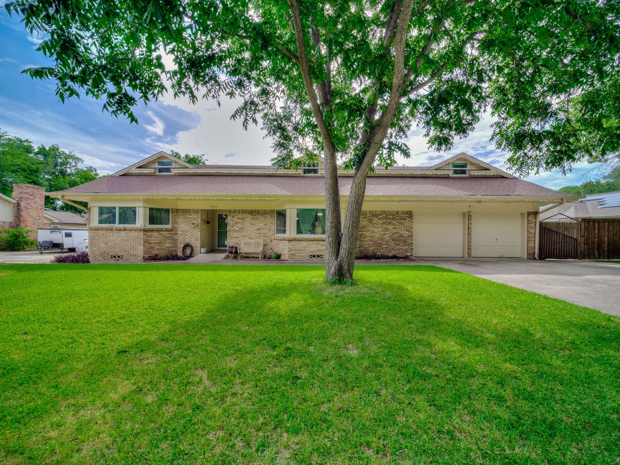 4321 Woodlake Drive Lake Worth TX 76135
