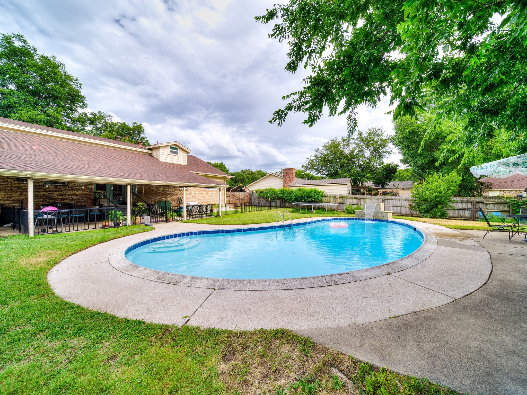 4321 Woodlake Drive Lake Worth TX 76135