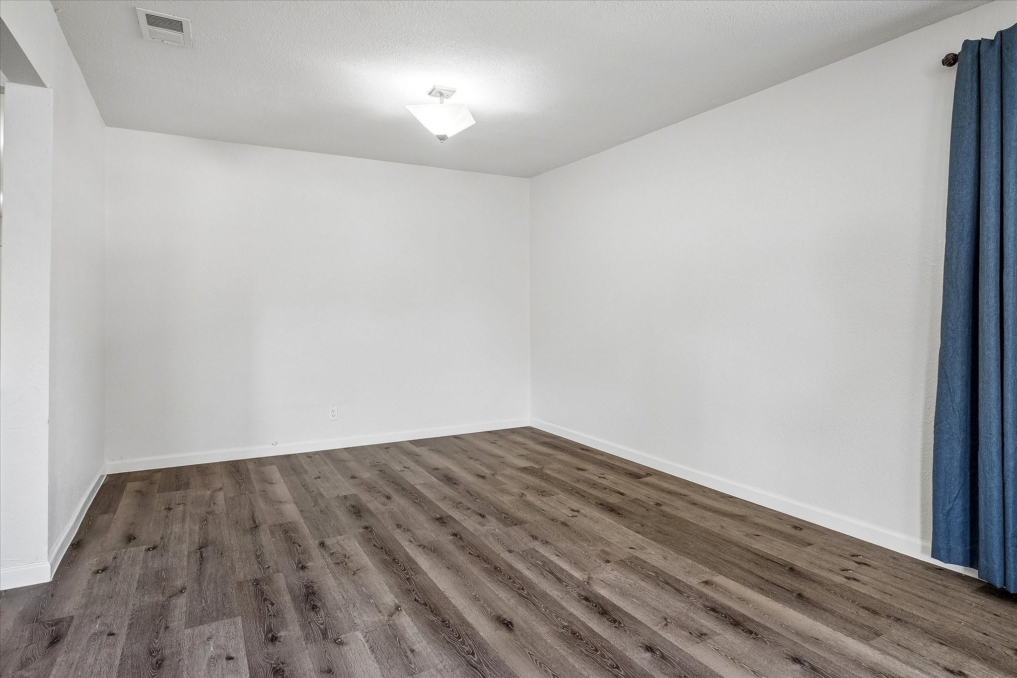 108 Reaves Lane Hurst TX 76053