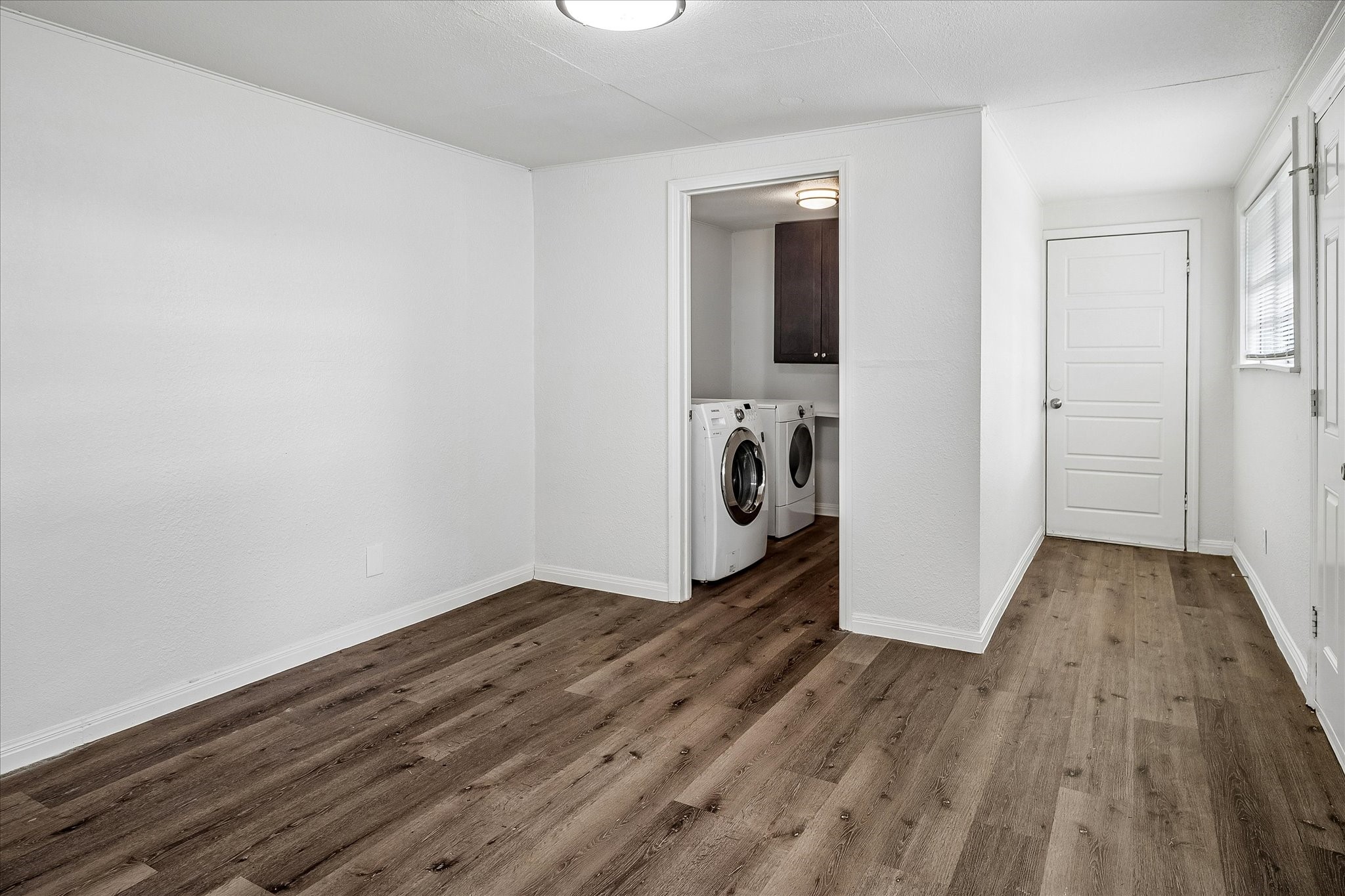 108 Reaves Lane Hurst TX 76053