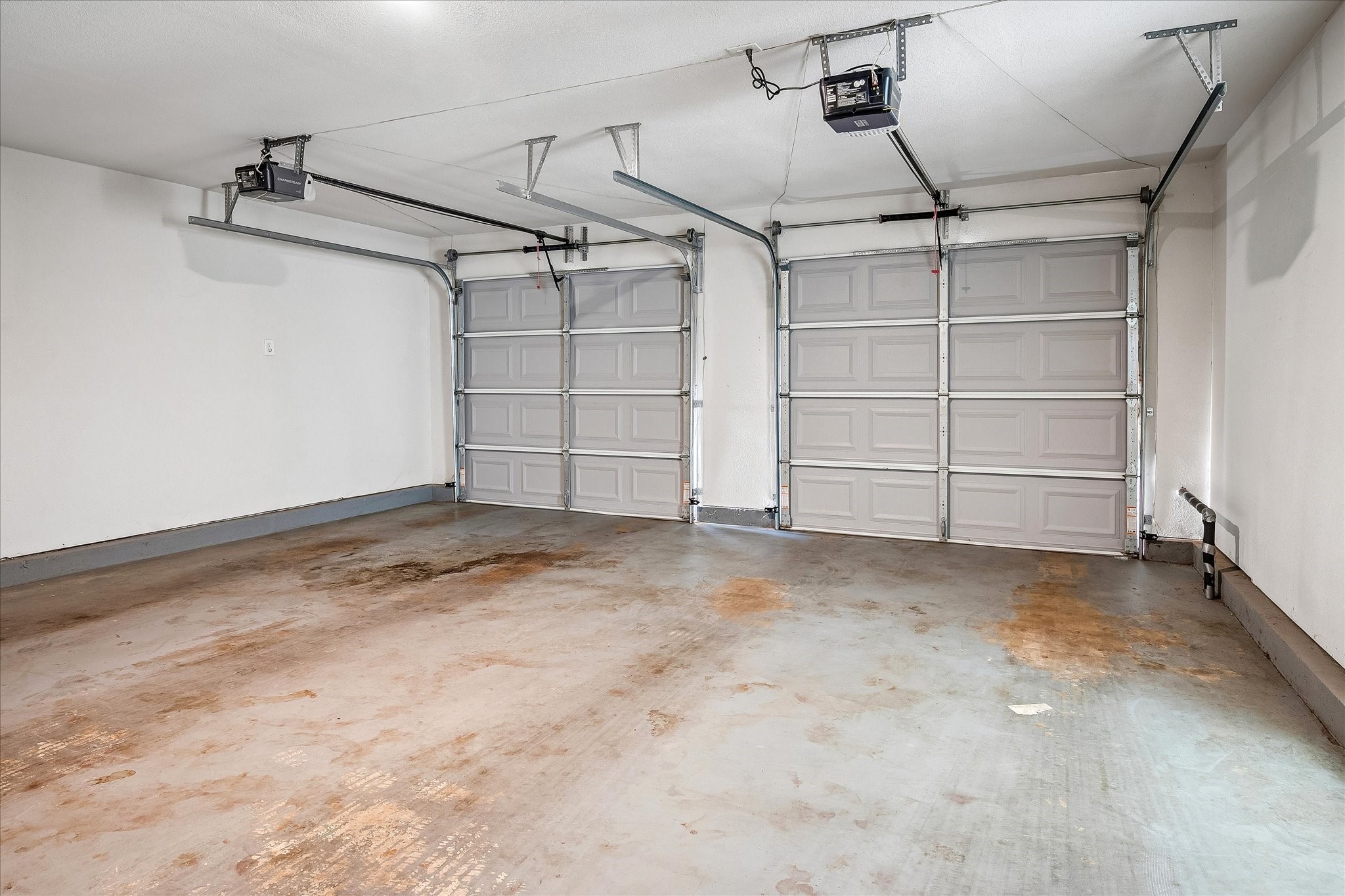 108 Reaves Lane Hurst TX 76053