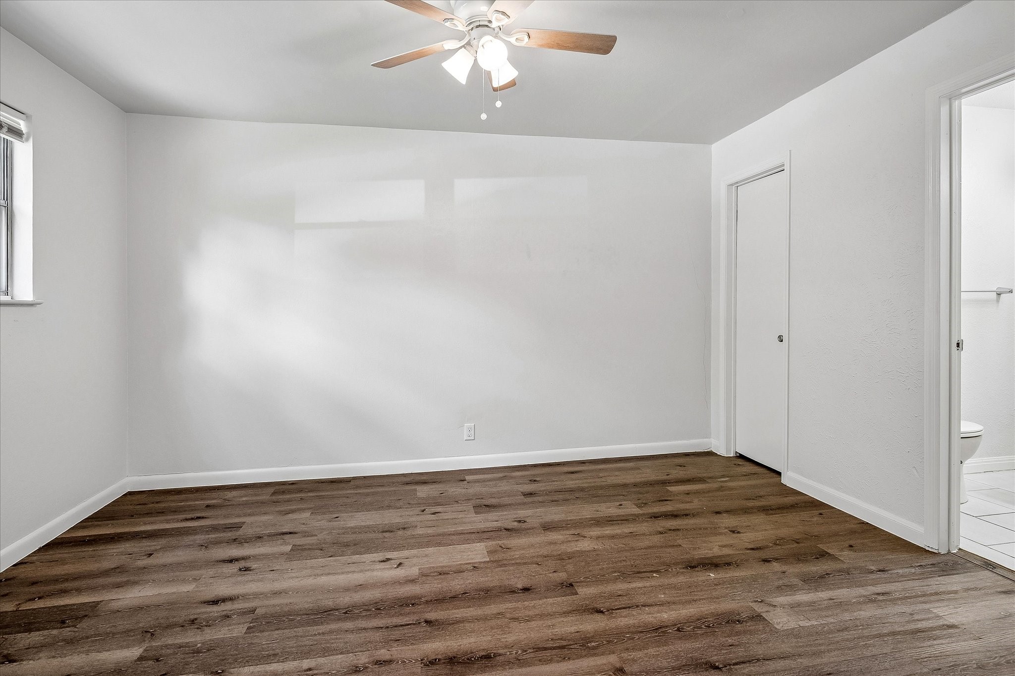 108 Reaves Lane Hurst TX 76053