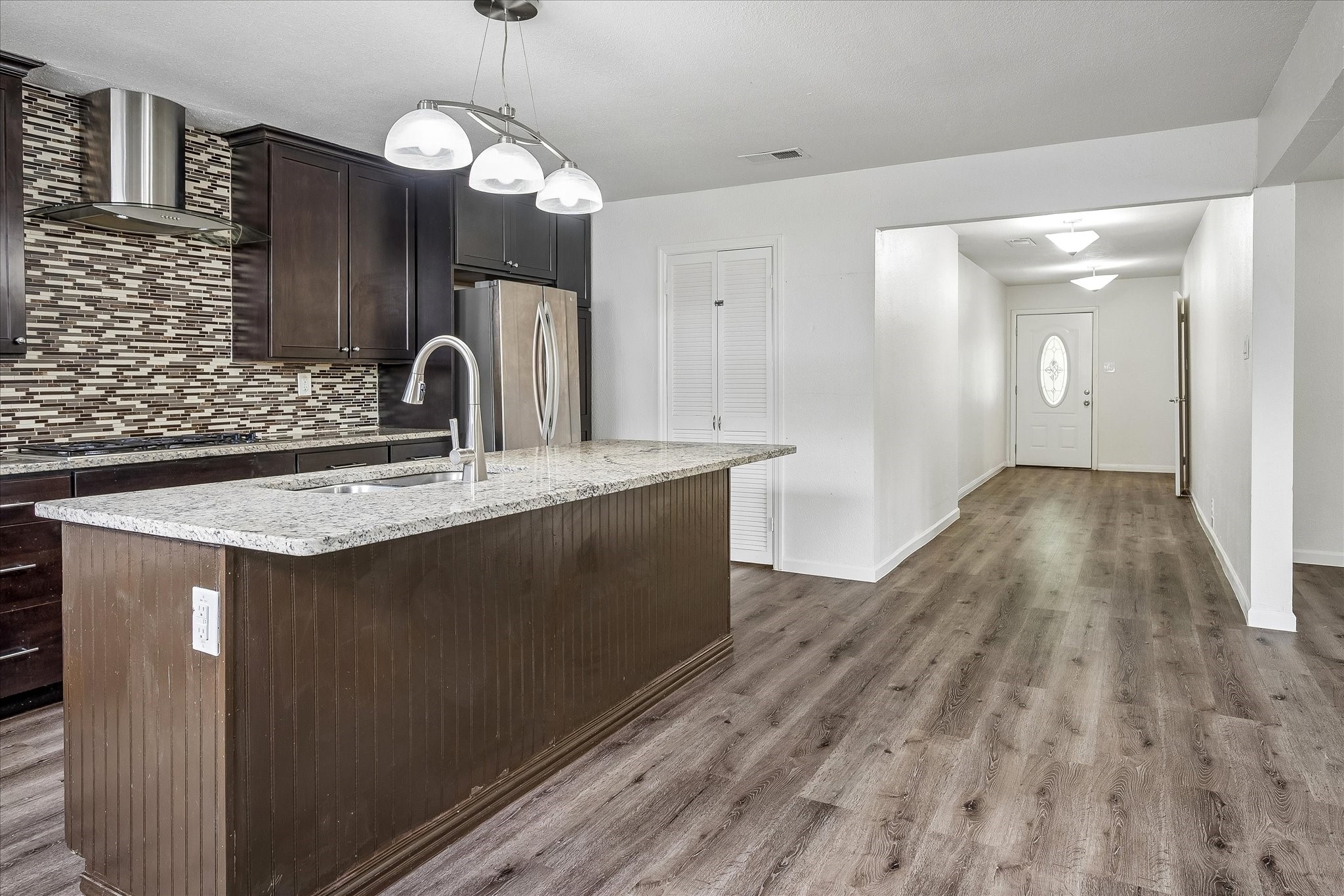 108 Reaves Lane Hurst TX 76053