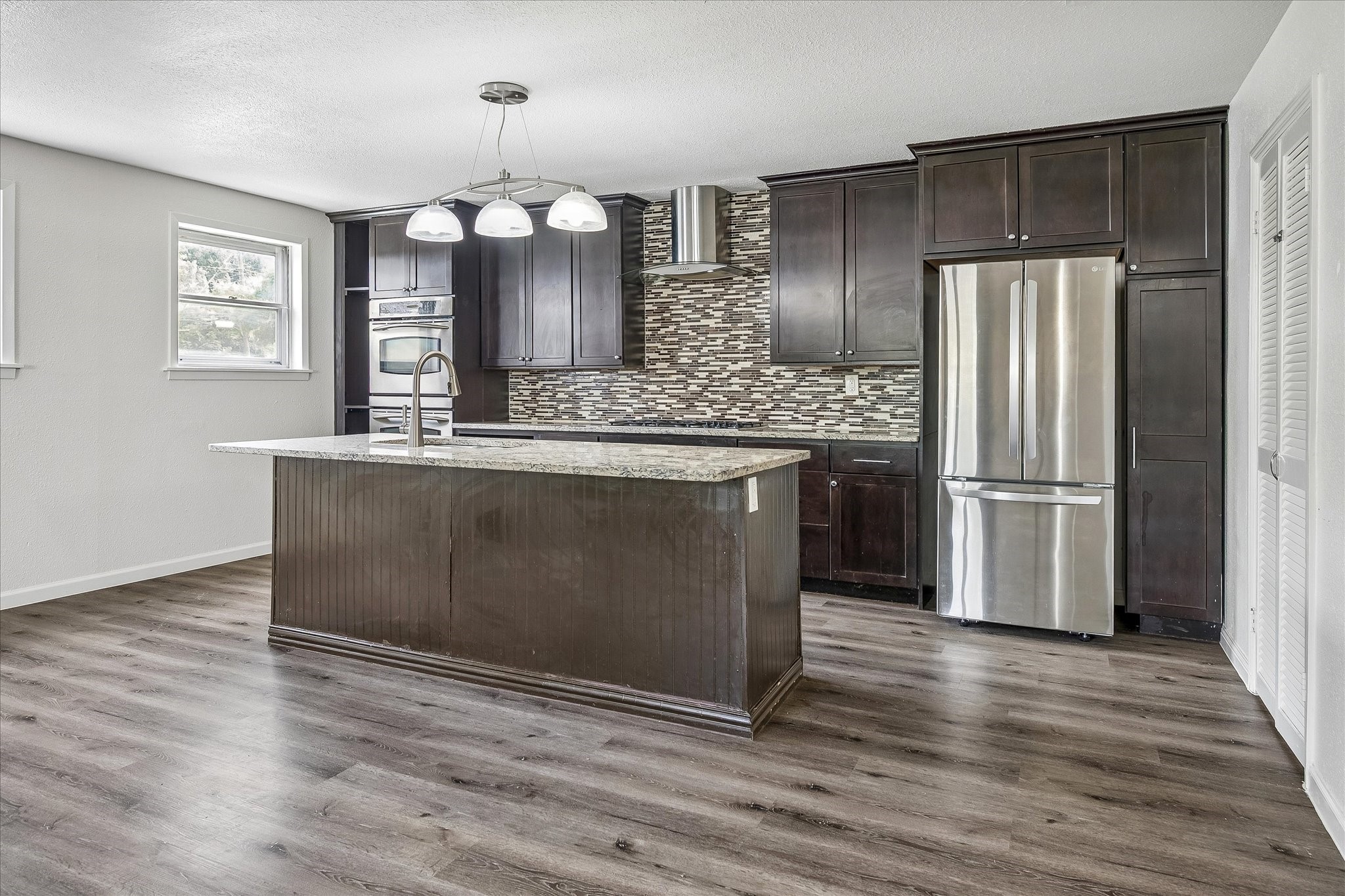 108 Reaves Lane Hurst TX 76053