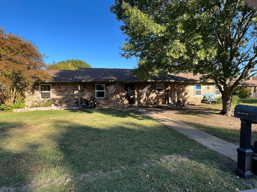 750 W Jefferson Street Van Alstyne TX 75495