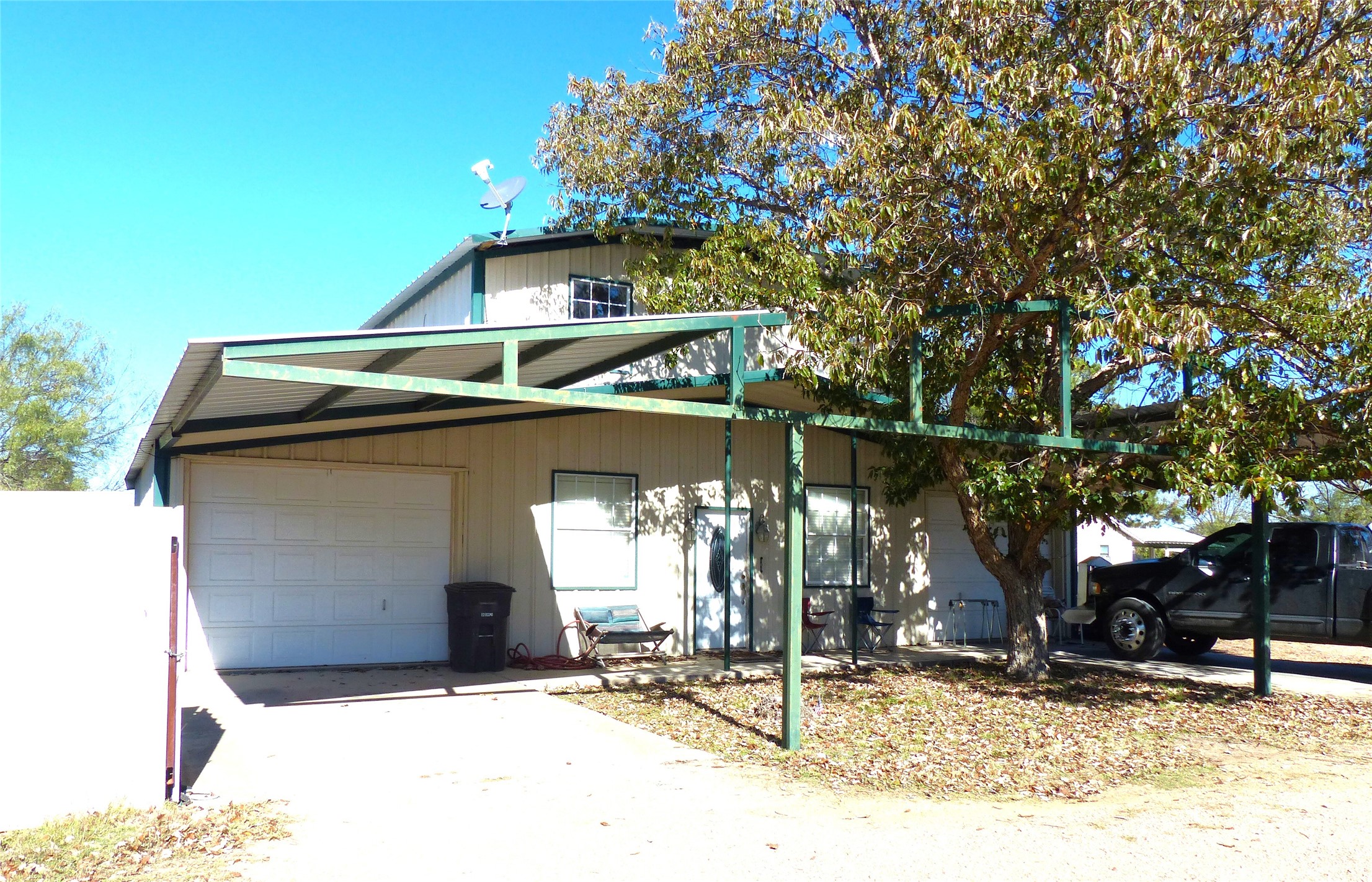 101 S Loop Brady TX 76825