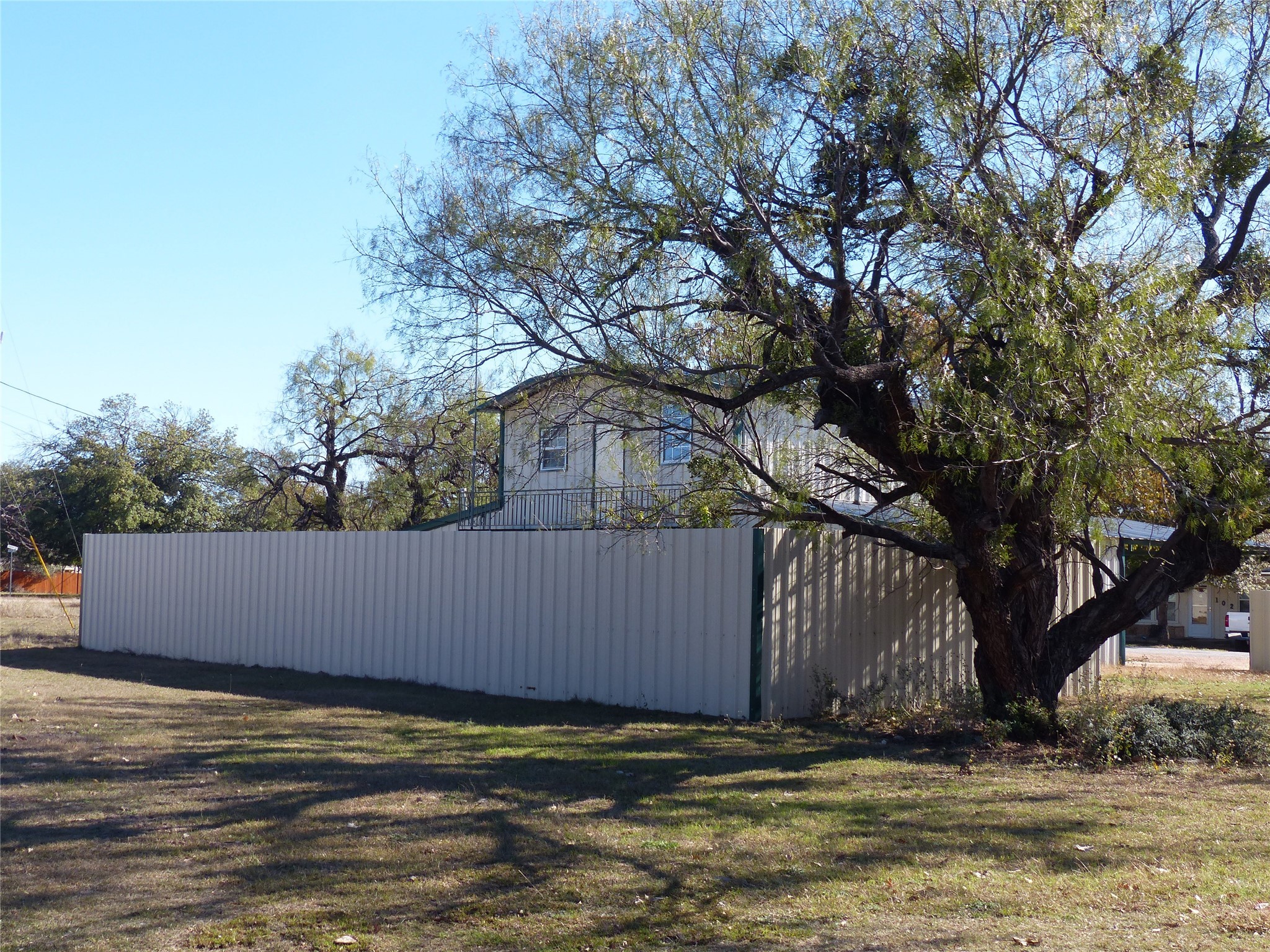 101 S Loop Brady TX 76825