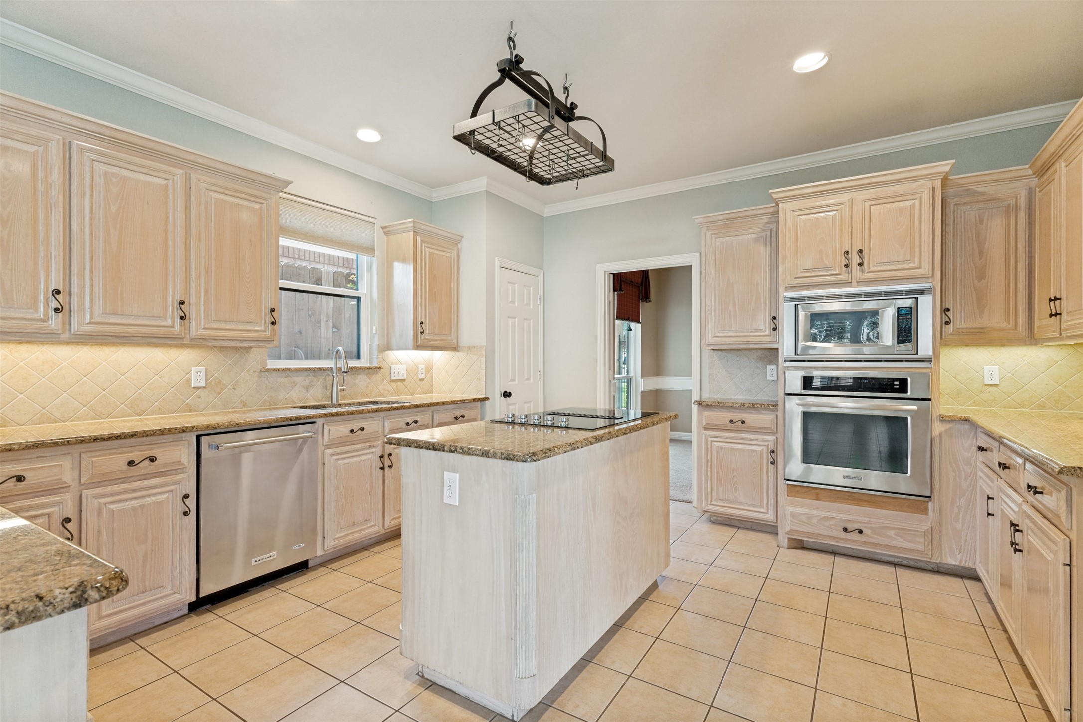 2429 Peach Blossom Court Bedford TX 76021