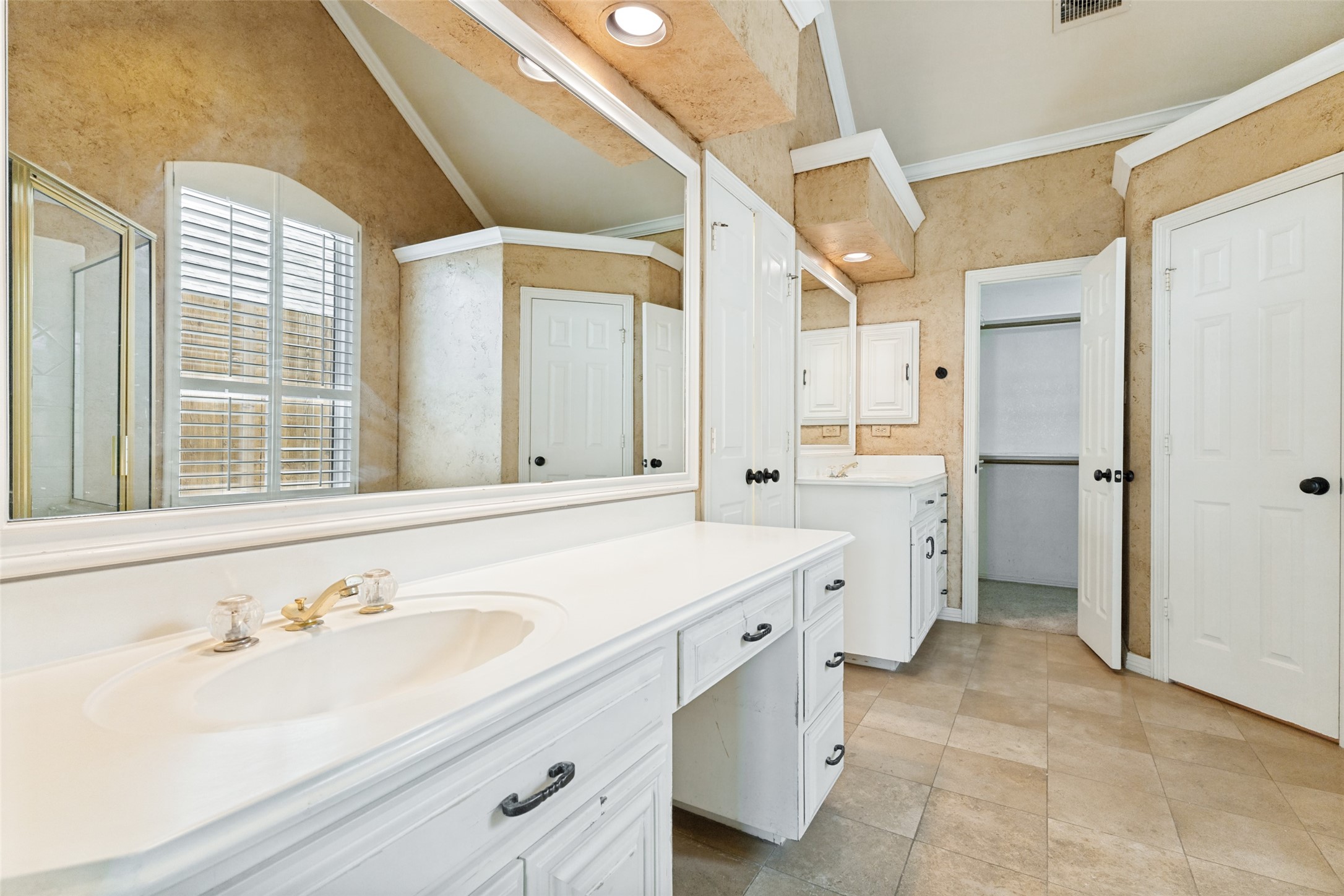 2429 Peach Blossom Court Bedford TX 76021