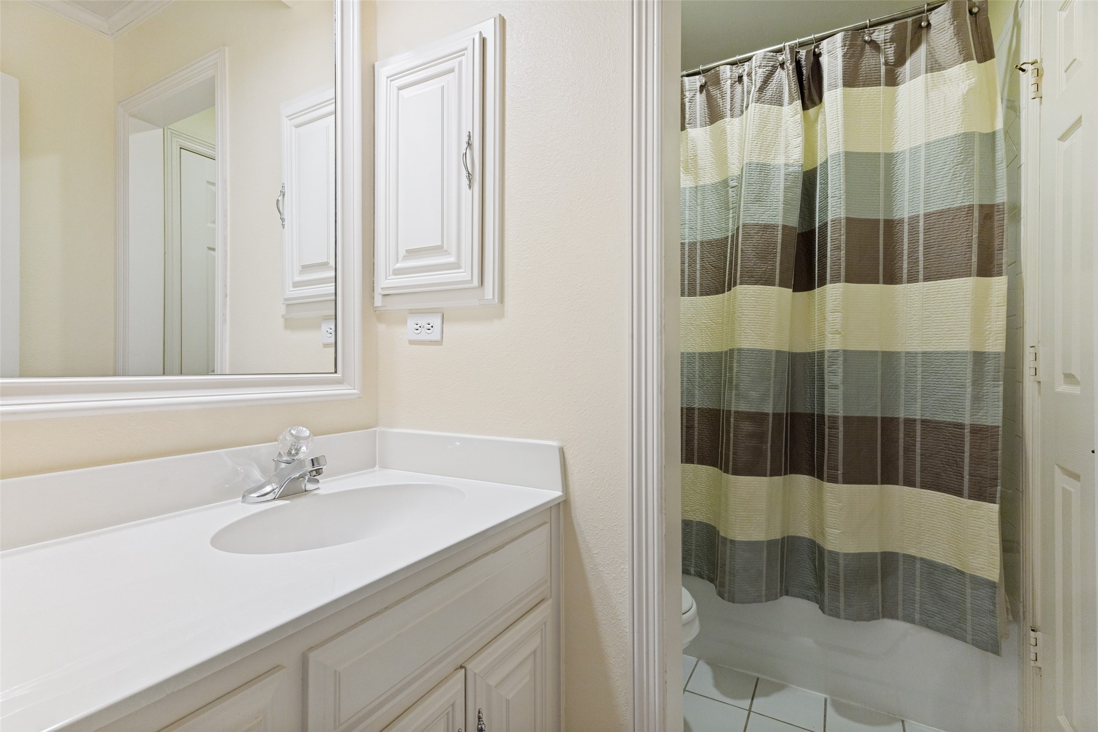 2429 Peach Blossom Court Bedford TX 76021