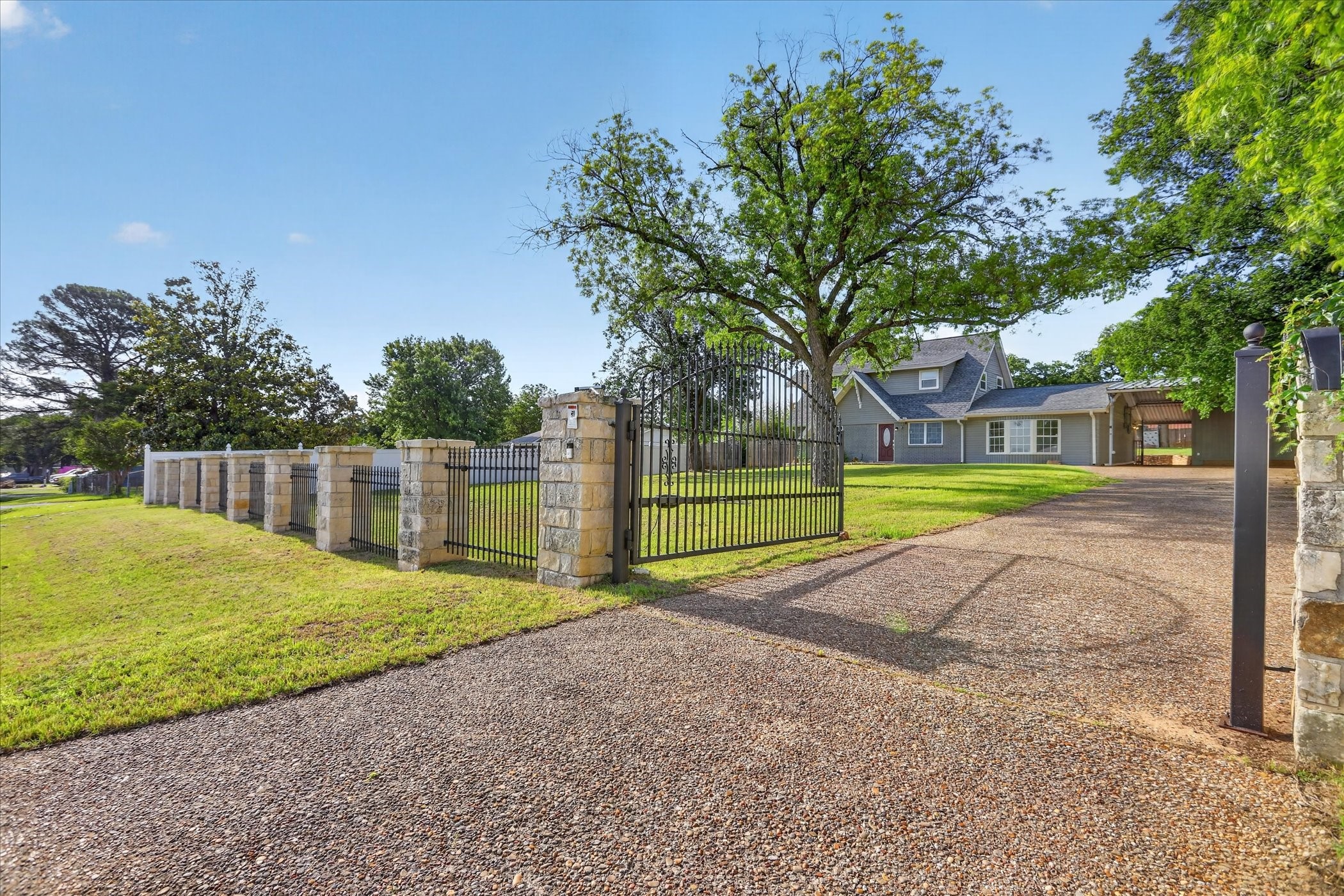 12410 Deeds Court Azle TX 76020
