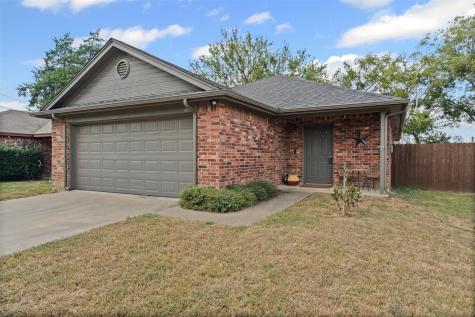 409 Grayson Court Joshua TX 76058