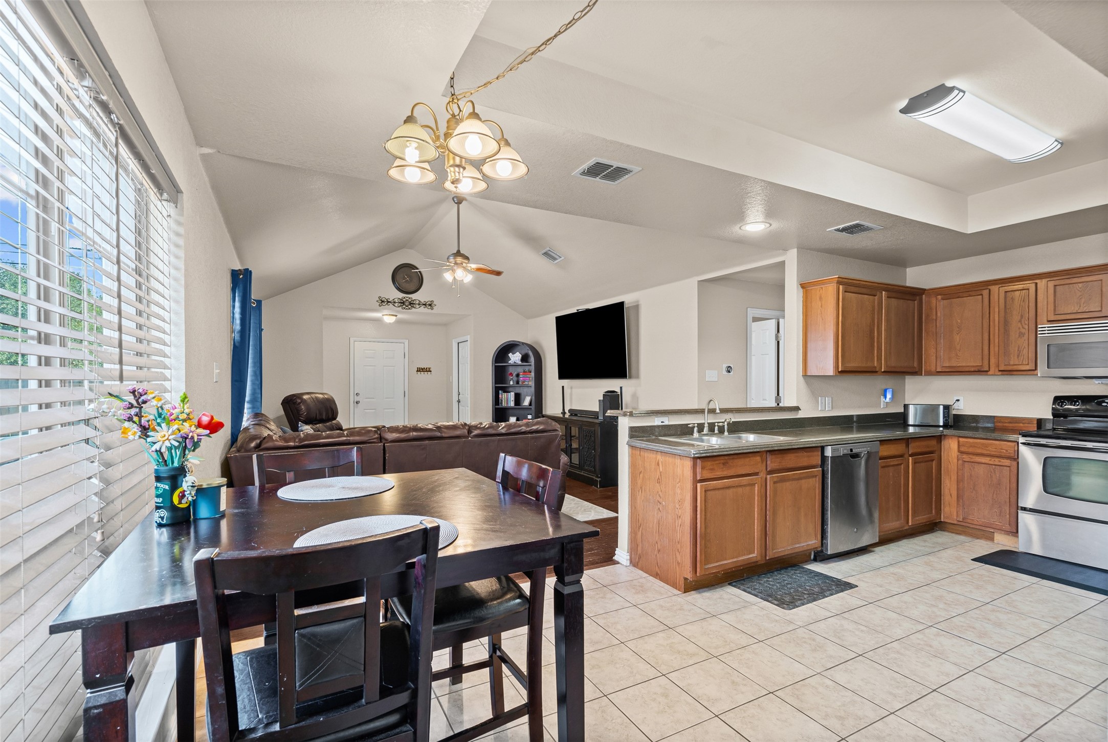 409 Grayson Court Joshua TX 76058