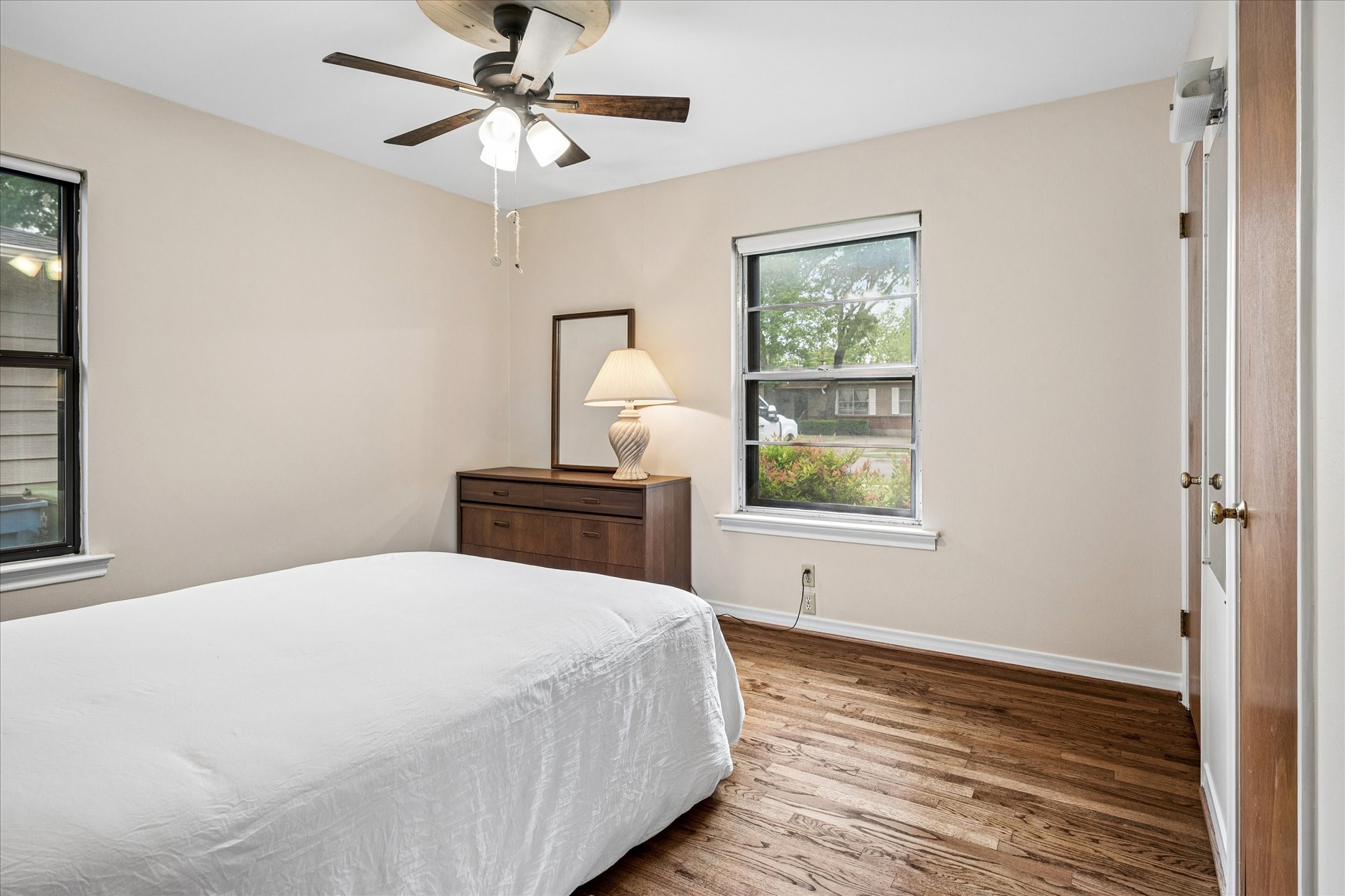 654 Milton Street Lewisville TX 75057