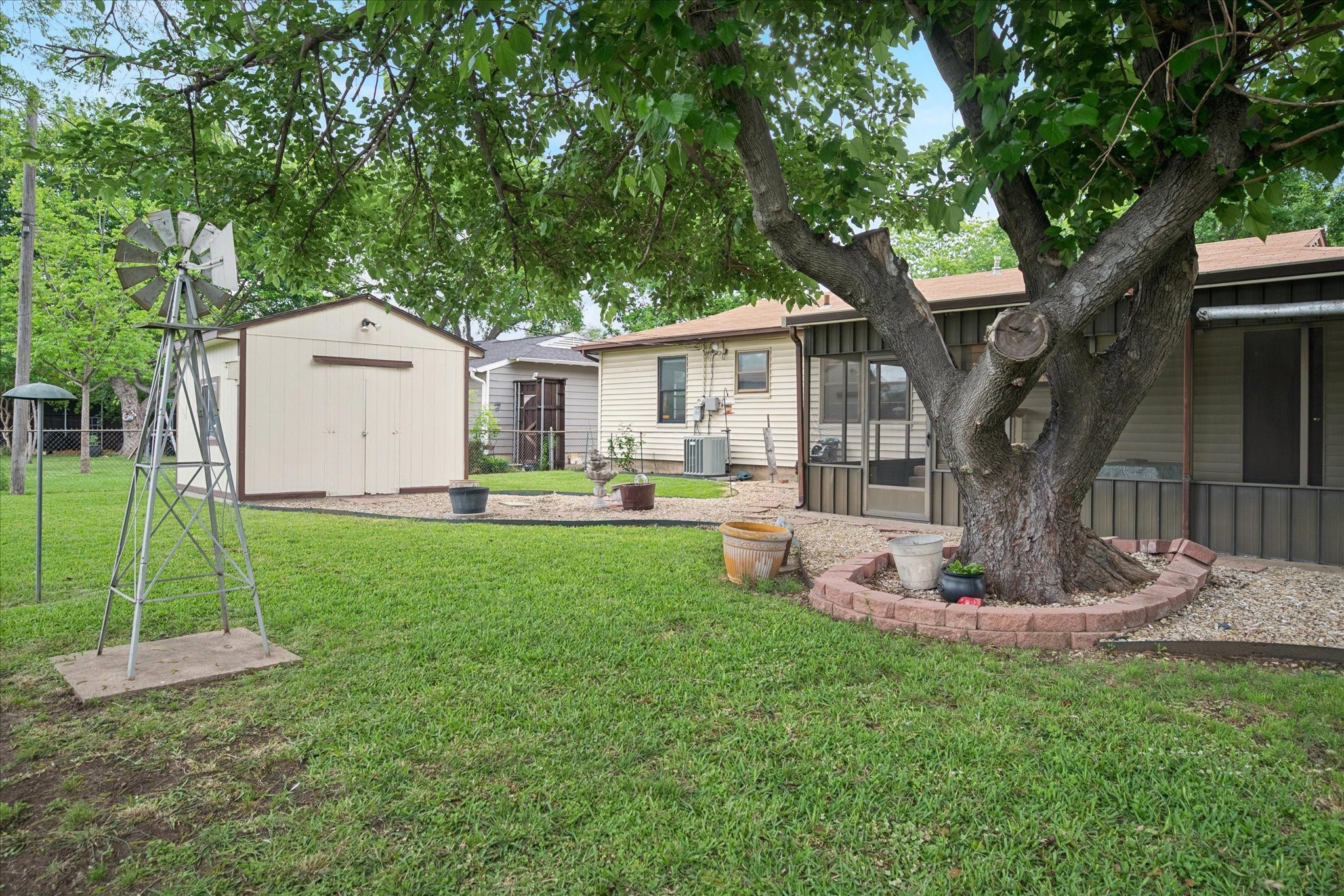 654 Milton Street Lewisville TX 75057