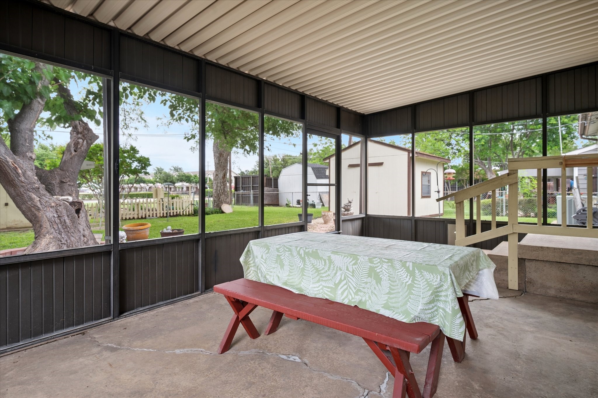 654 Milton Street Lewisville TX 75057