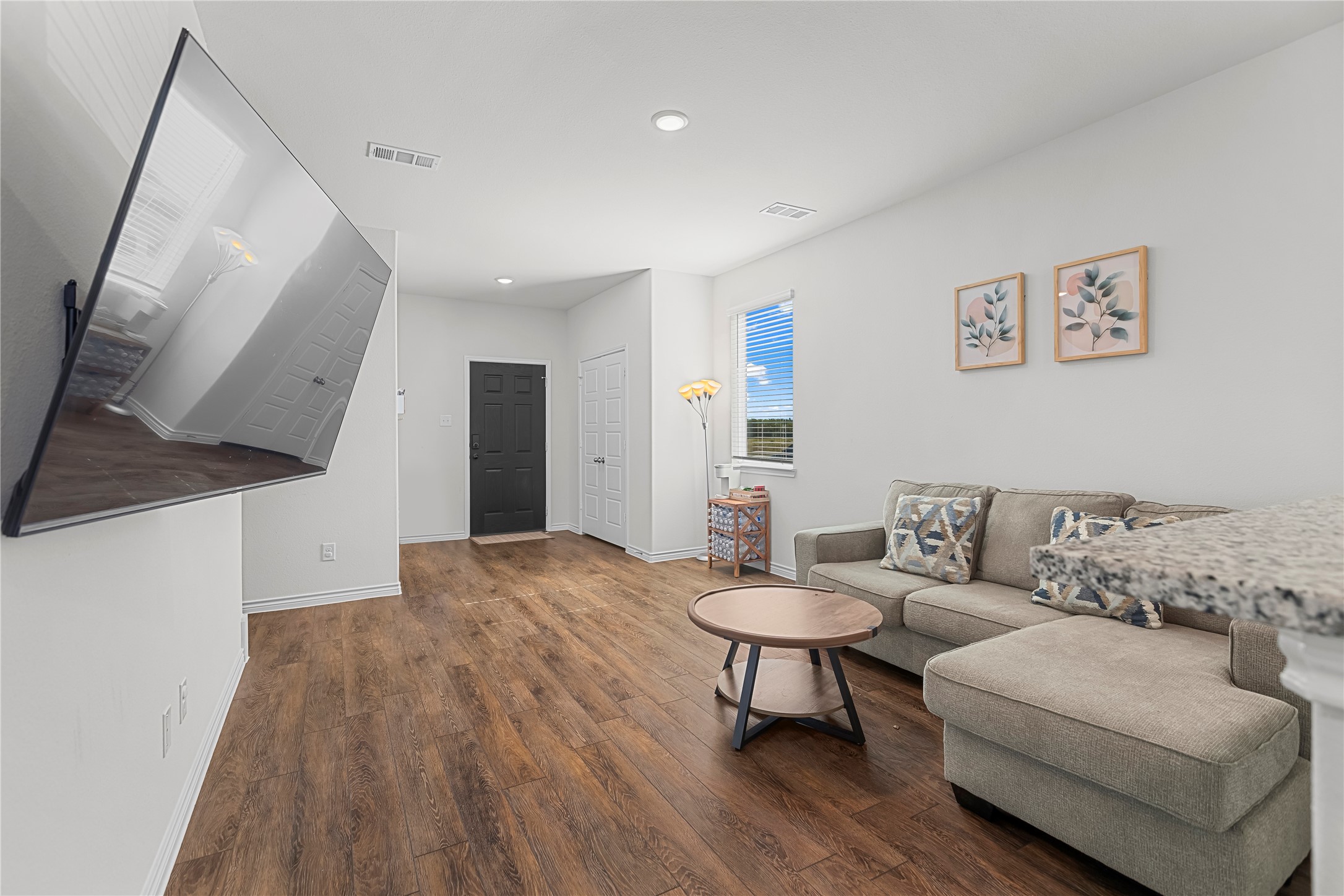 401 Thompson Place Everman TX 76140