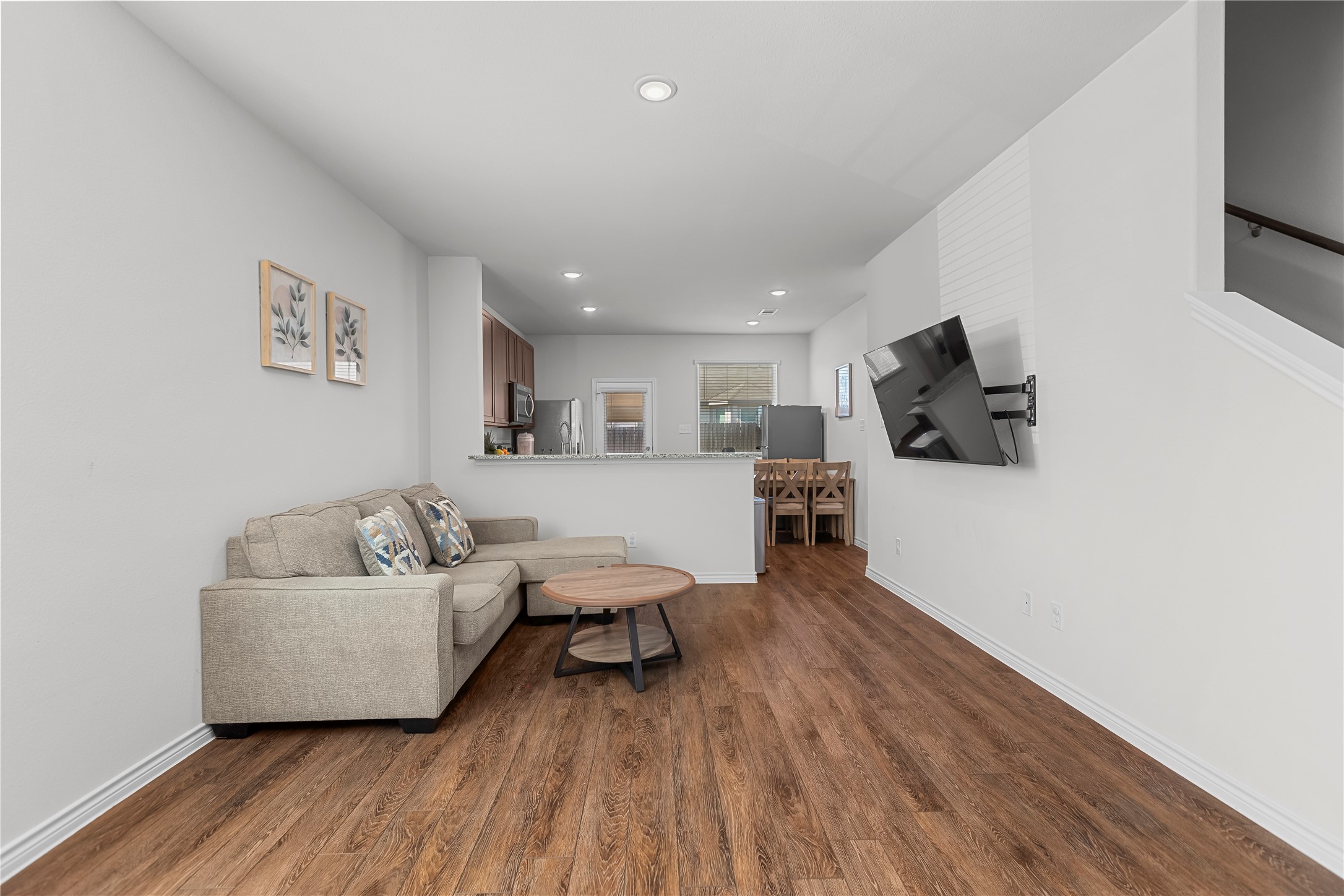 401 Thompson Place Everman TX 76140