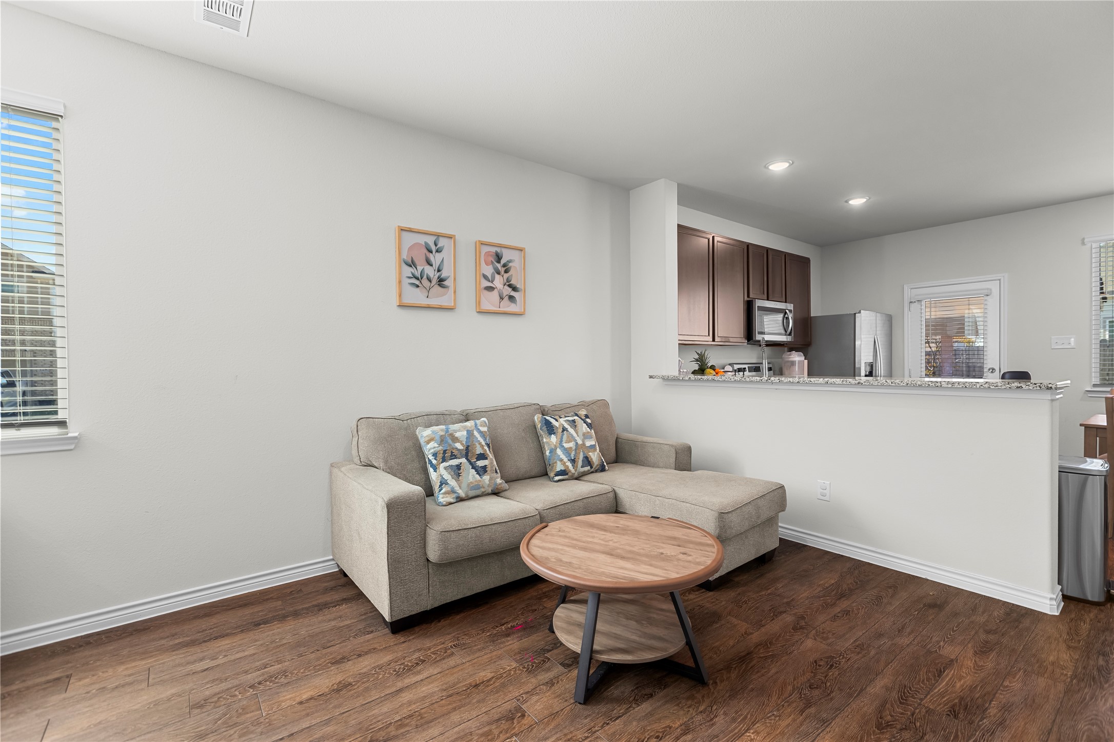 401 Thompson Place Everman TX 76140