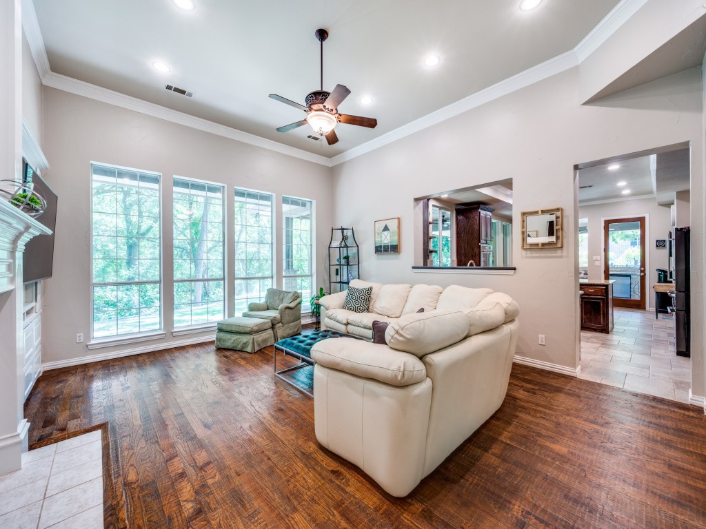 199 Pecan Crossing Court Gunter TX 75058