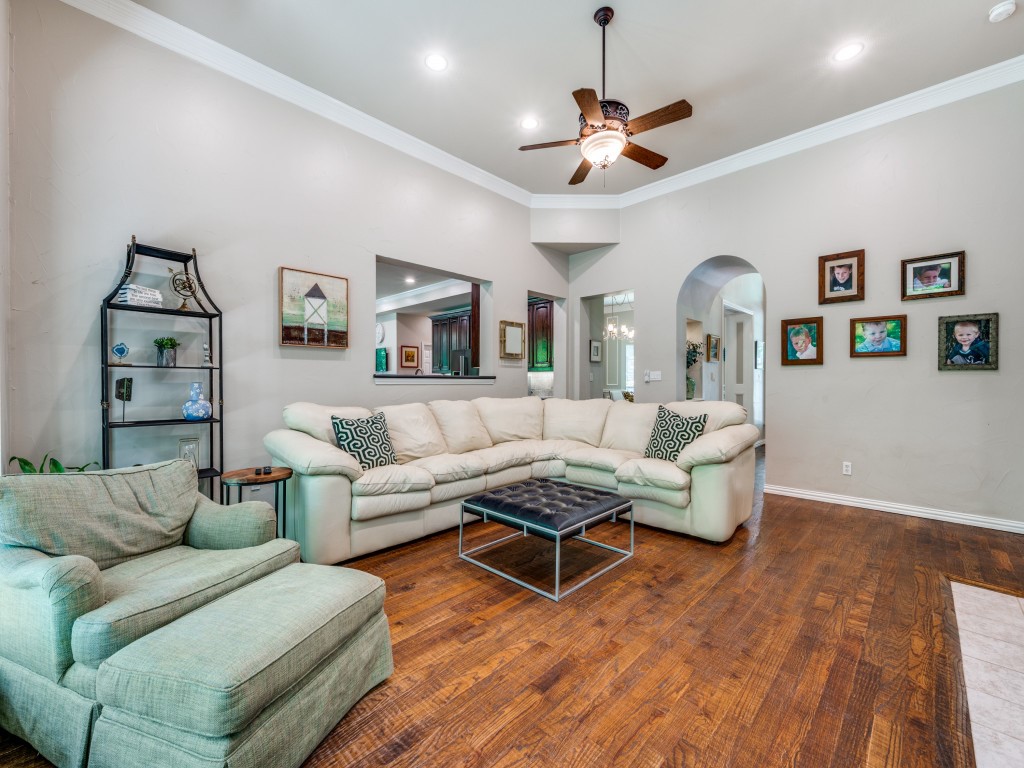 199 Pecan Crossing Court Gunter TX 75058