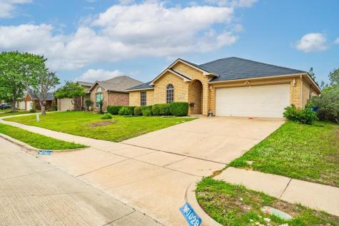 1028 Cedar Ridge Lane Burleson TX 76028