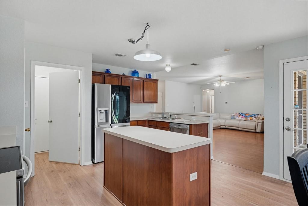 1028 Cedar Ridge Lane Burleson TX 76028