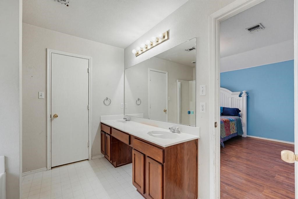 1028 Cedar Ridge Lane Burleson TX 76028