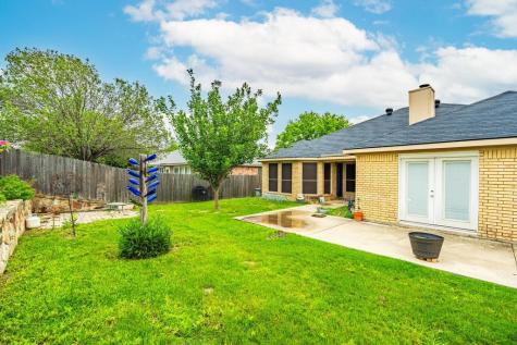 1028 Cedar Ridge Lane Burleson TX 76028