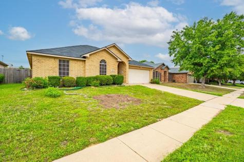 1028 Cedar Ridge Lane Burleson TX 76028