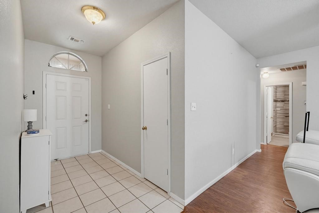 1028 Cedar Ridge Lane Burleson TX 76028