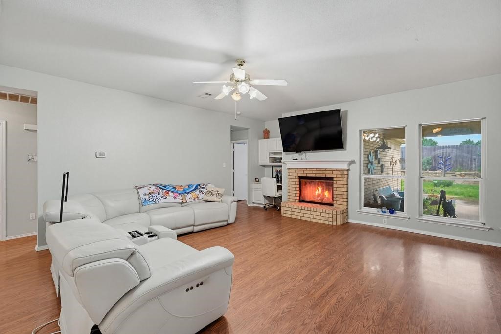 1028 Cedar Ridge Lane Burleson TX 76028