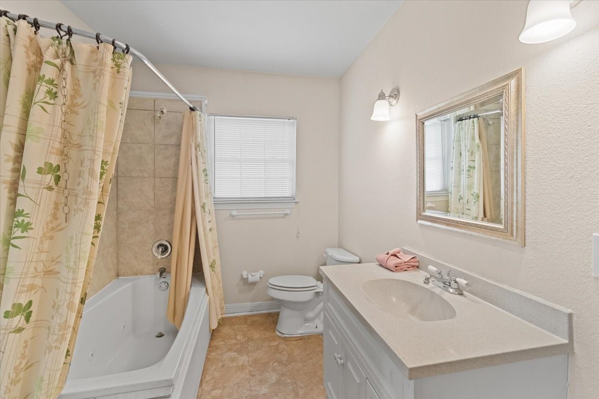 5841 Tracyne Drive Westworth Village TX 76114
