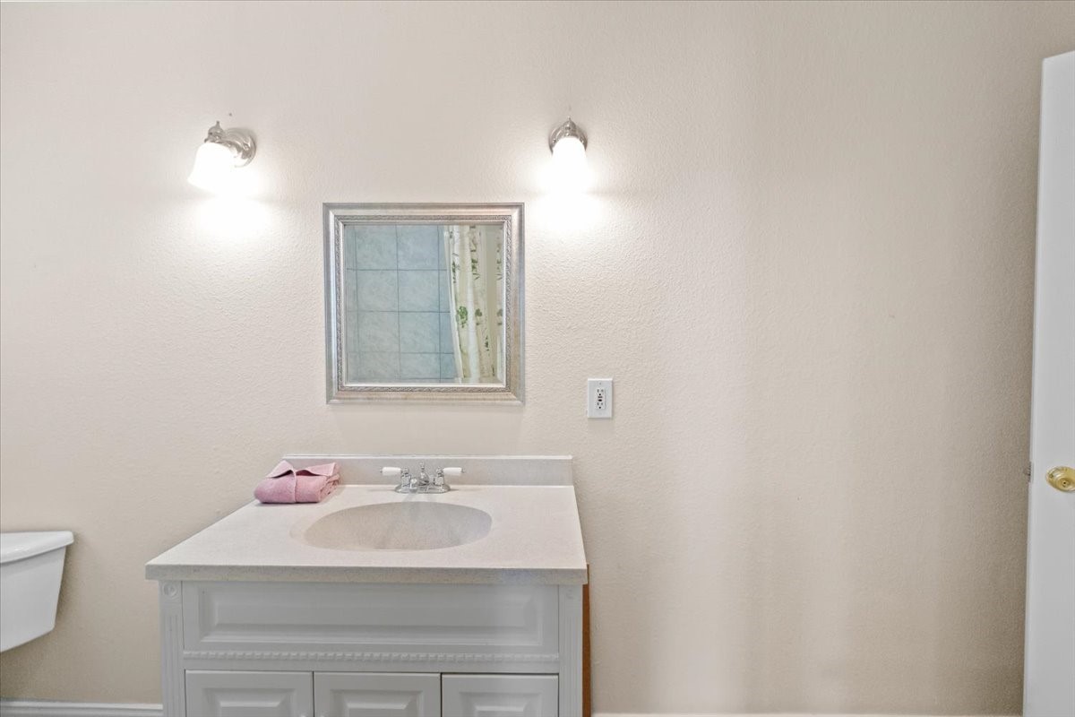 5841 Tracyne Drive Westworth Village TX 76114