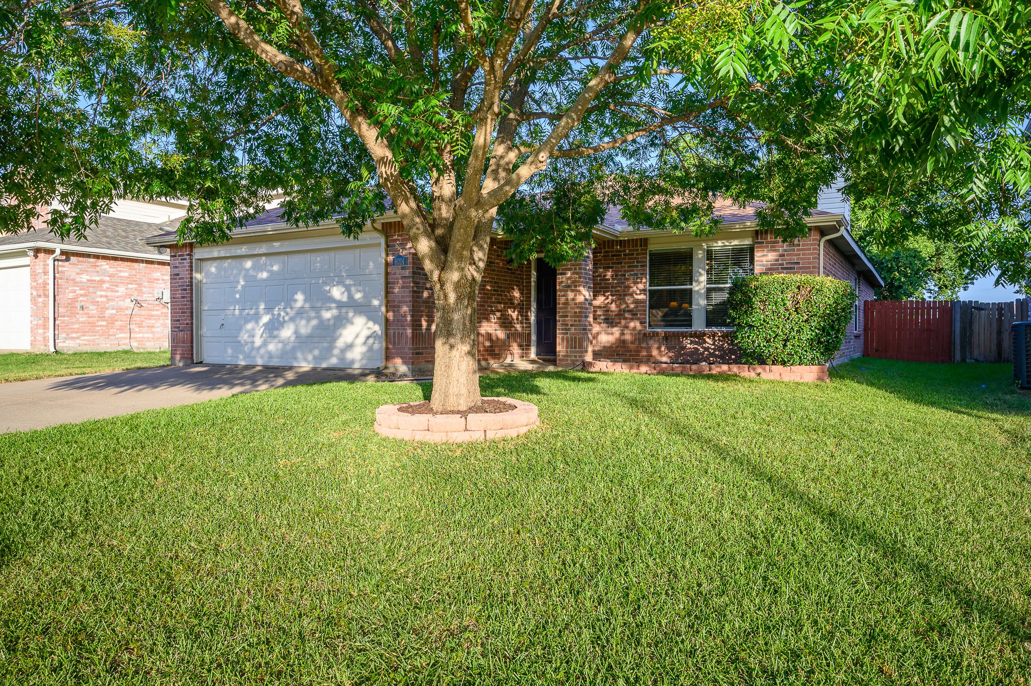 6024 Crescenzio Drive Grand Prairie TX 75052
