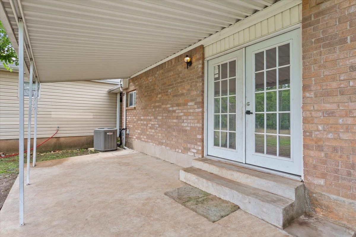310 Garfield Street Mcgregor TX 76657