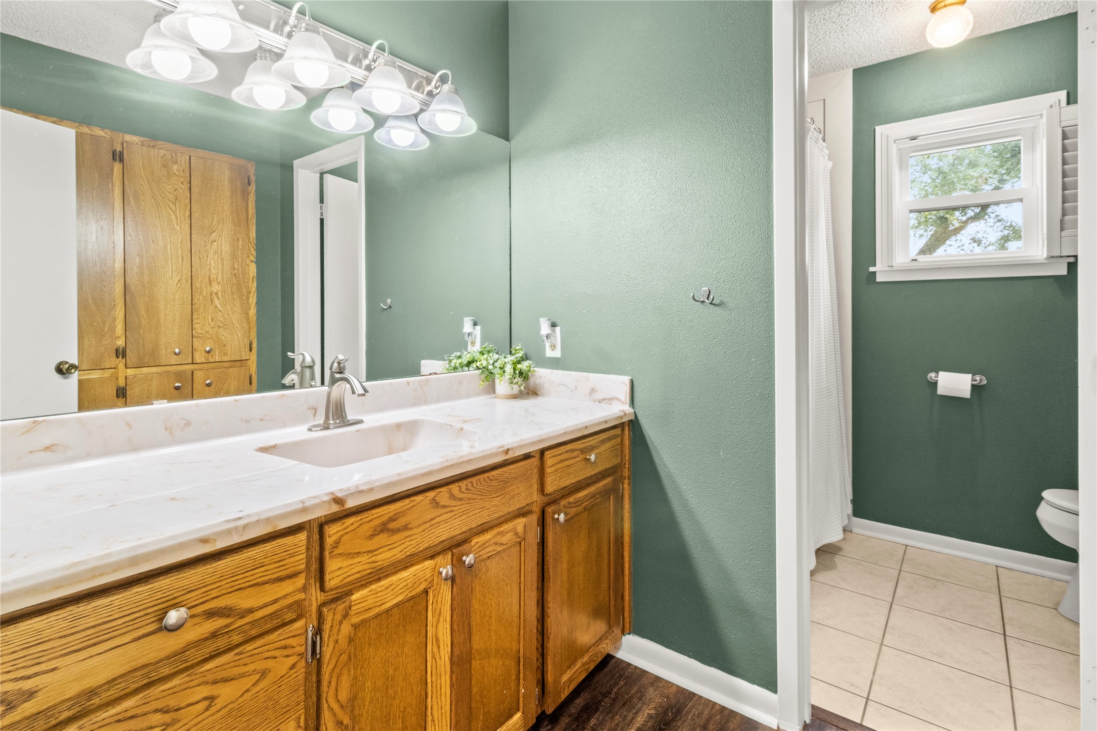 4 Circle Dr. Drive Teague TX 75860