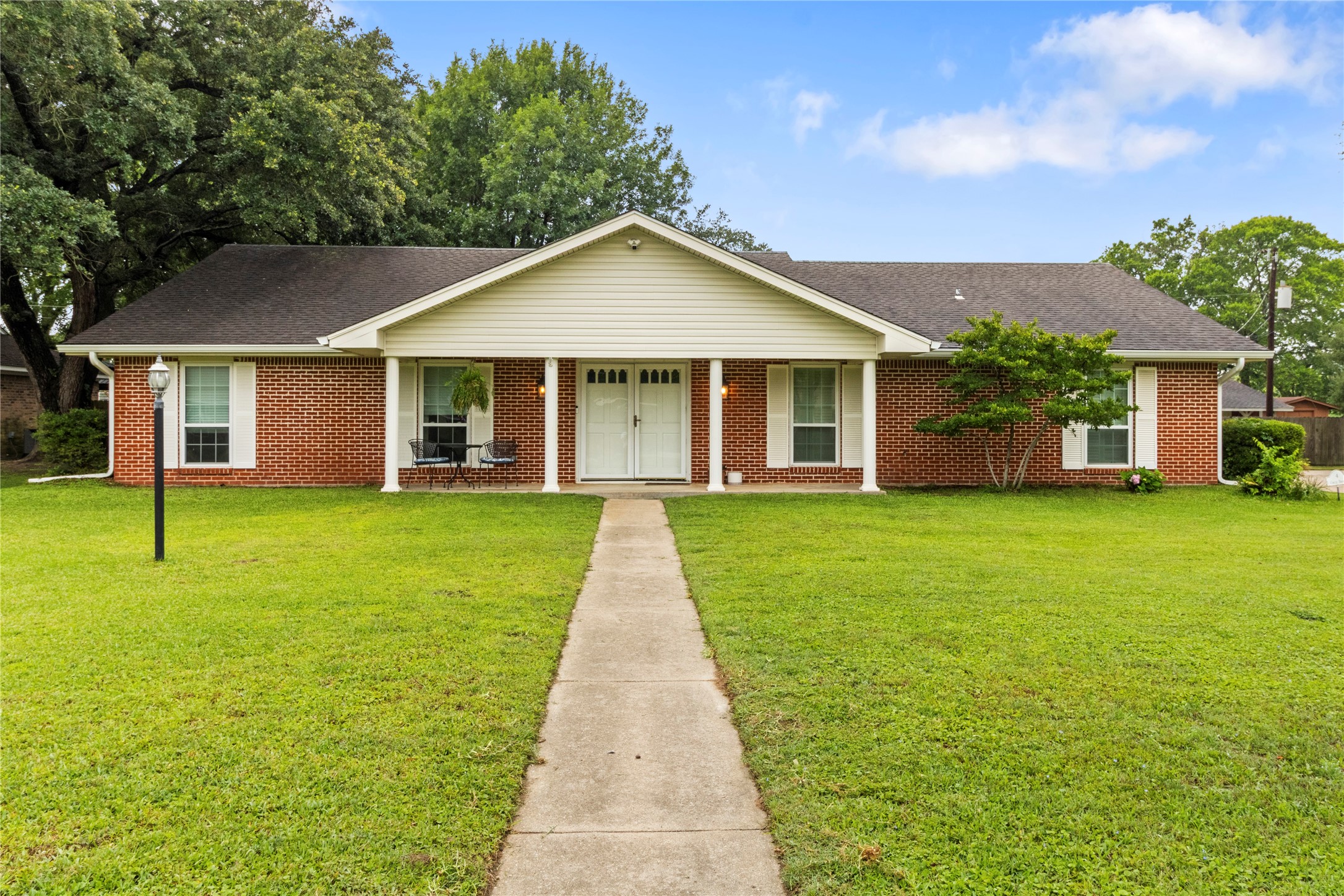 4 Circle Dr. Drive Teague TX 75860