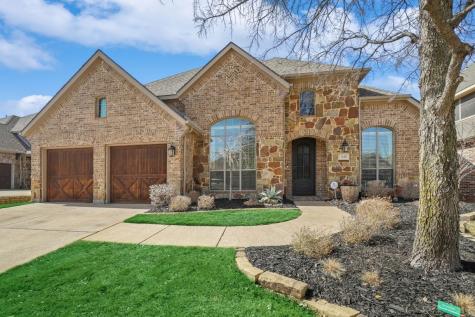 1418 Burnett Drive Lantana TX 76226