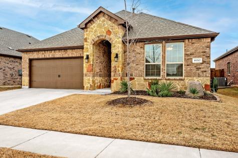 10212 Fountain Gate Street Aubrey TX 76227