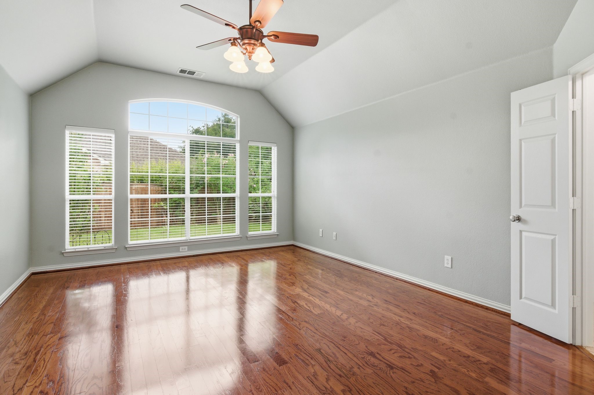 8180 Holliday Road Lantana TX 76226