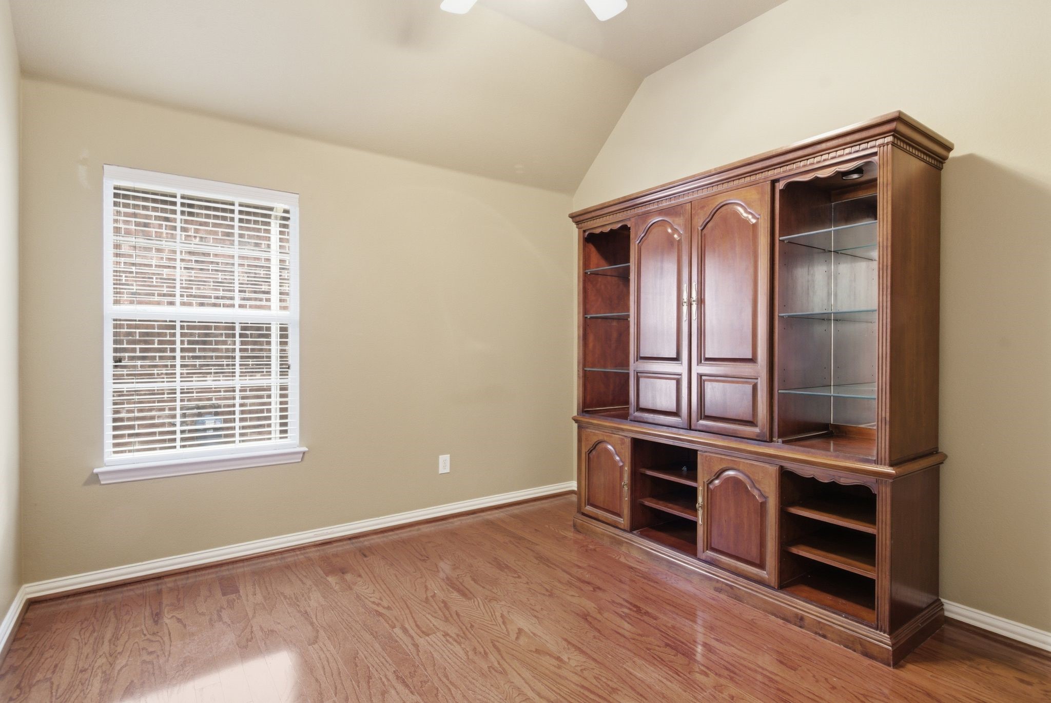 8180 Holliday Road Lantana TX 76226