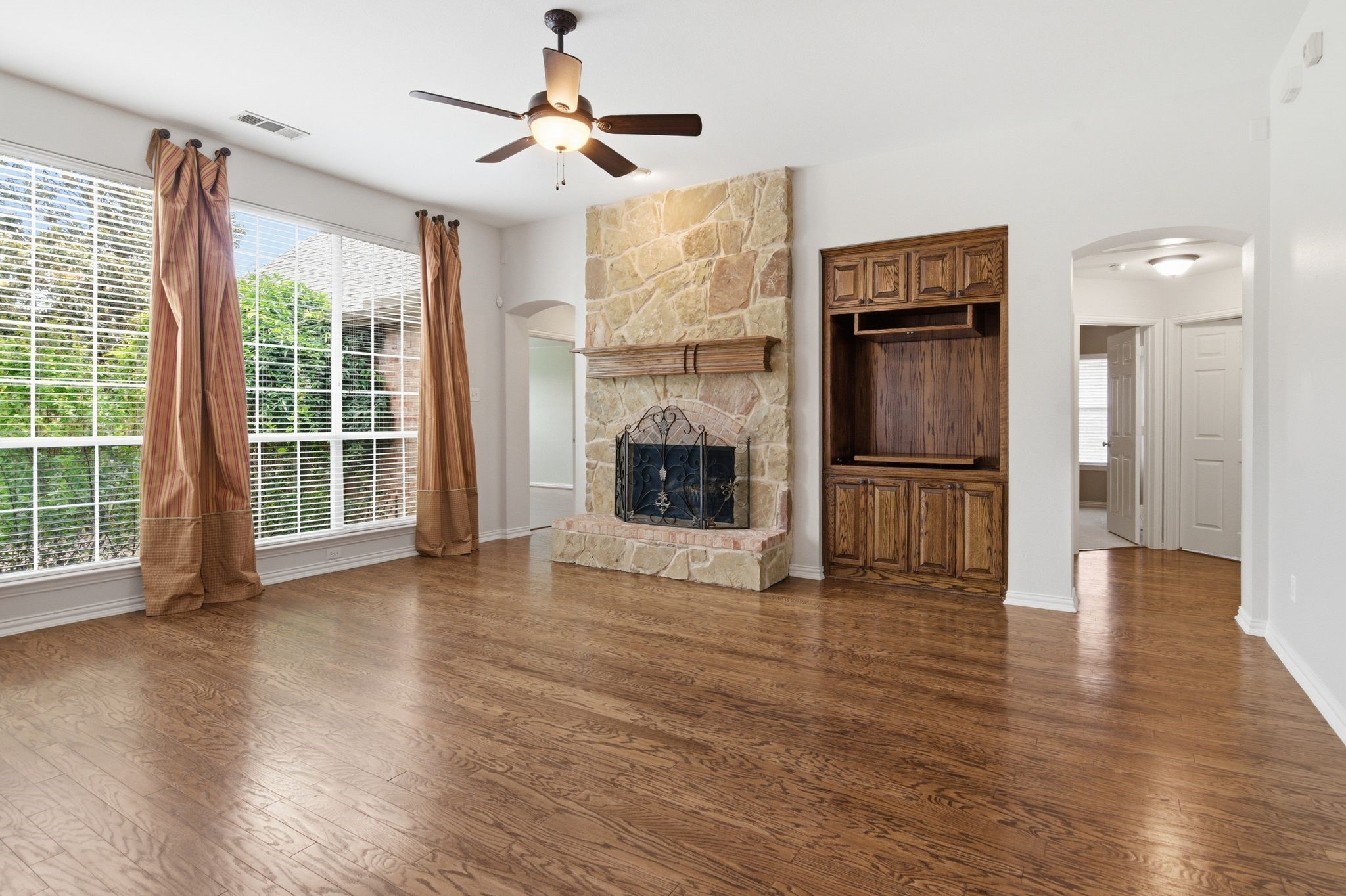 8180 Holliday Road Lantana TX 76226