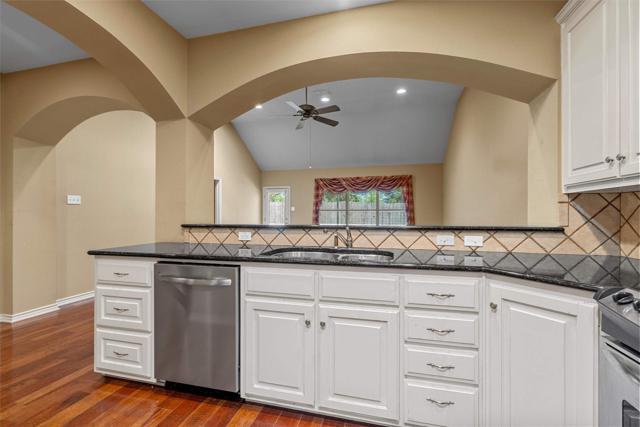 9021 Darby Lane Waco TX 76712