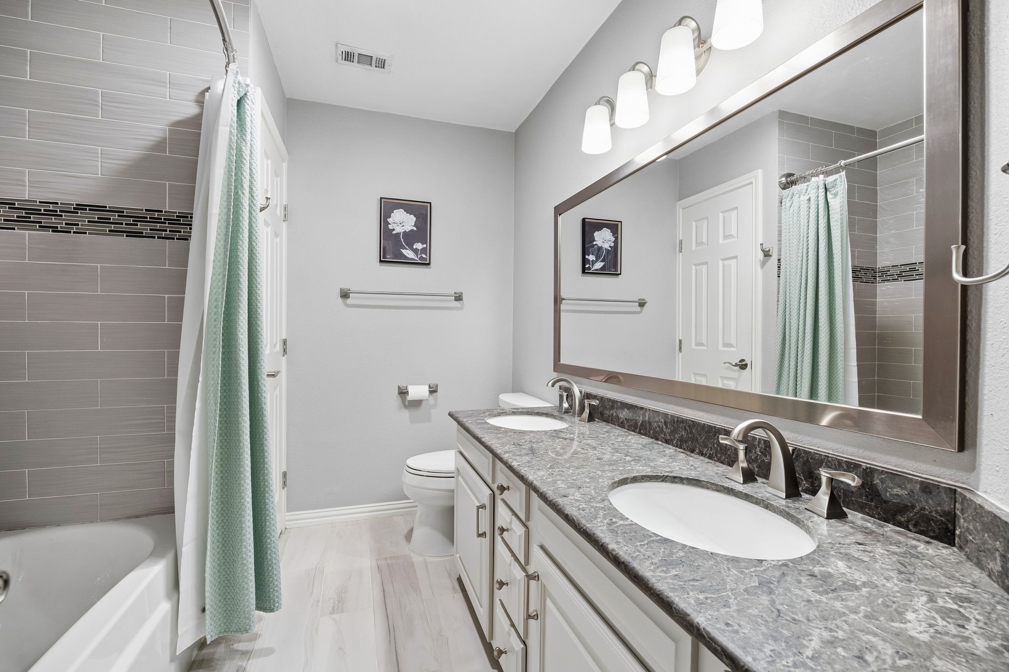 18641 Vista Del Sol Dallas TX 75287