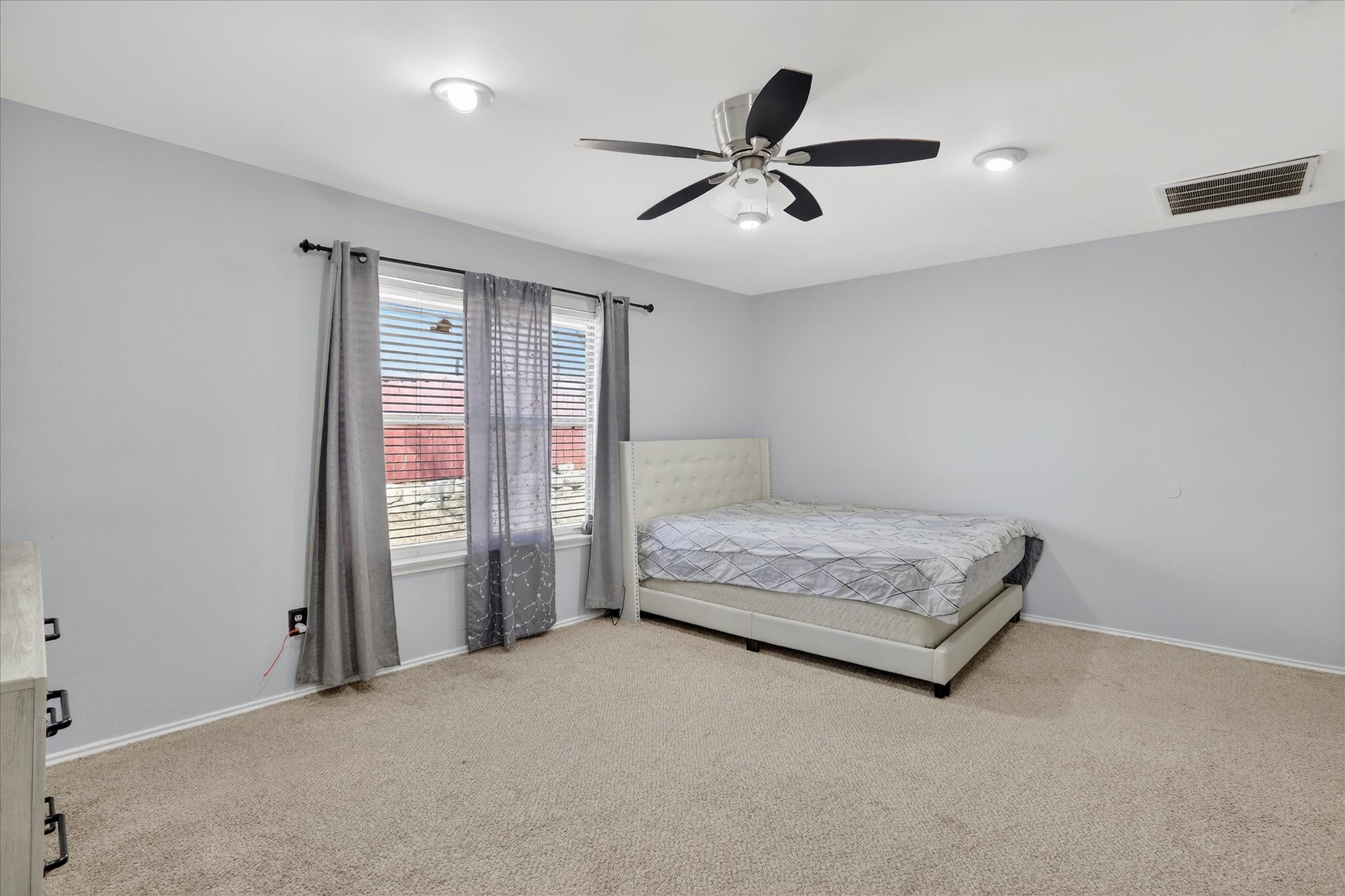 2010 Libby Lane Grand Prairie TX 75050