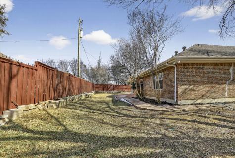 2010 Libby Lane Grand Prairie TX 75050