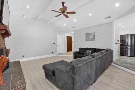 2010 Libby Lane Grand Prairie TX 75050